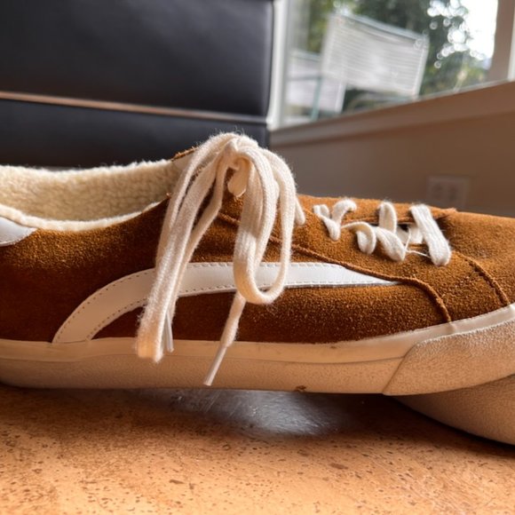 Madewell Sidewalk Low-Top Suede Faux Sherpa Sneaker - Picture 3 of 7